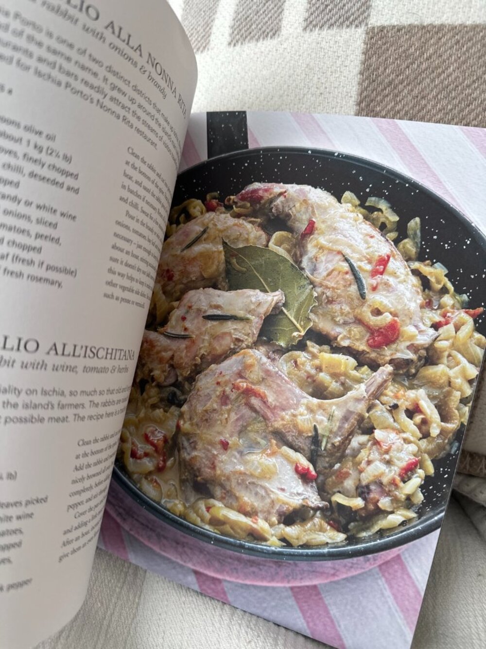 Taste of Naples Cookbook by Arturo Iengo, 100 Neapolitan Recipes, Paperback